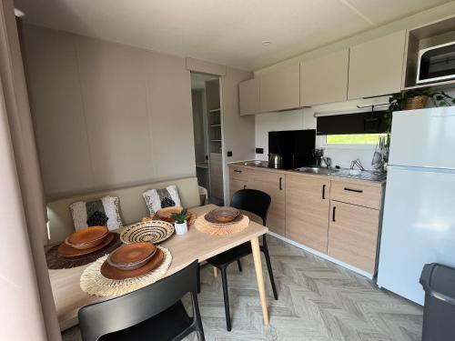 Kuchyň nebo kuchyňský kout v ubytování Glamping Tuscany - Podere Cortesi