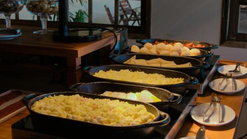 Mad på landstedet eller i nærheden