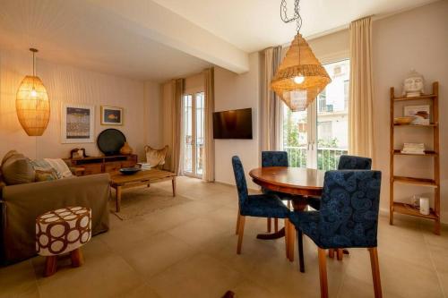 Alios, Luxury Living Athens