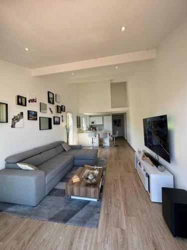 L'Atelier Marin sur le Port des Marines