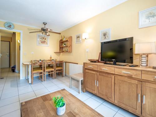 Apartment Villa Francia-5 by Interhome