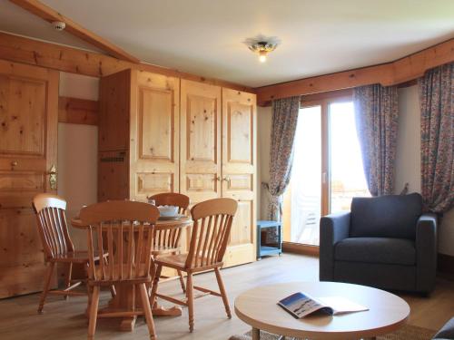 Apartment Le Bristol A46 by Interhome