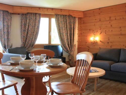 Apartment Le Bristol A46 by Interhome