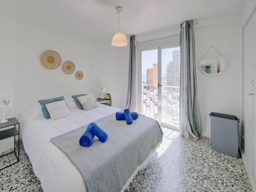 Postel nebo postele na pokoji v ubytování Apartment Miramar 02 by Interhome