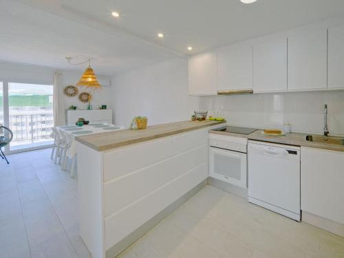 Apartment Miramar 03 by Interhome