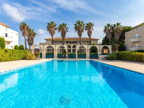 Apartment Le Domaine d'Azur-3 by Interhome