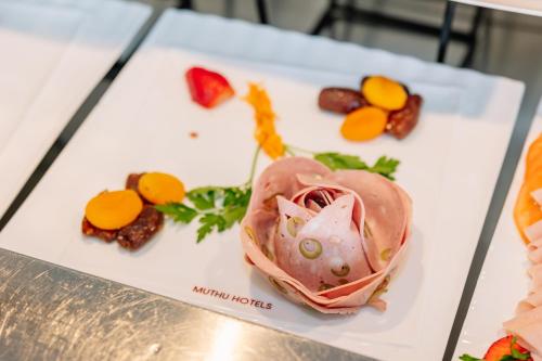 Φαγητό σε αυτό το ξενοδοχείο διαμερισμάτων ή κάπου εκεί κοντά