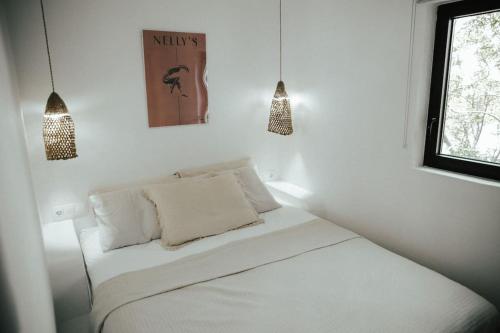 เตียงในห้องที่ Sol living