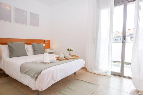 AL38 elegant apartment in Fenals beach