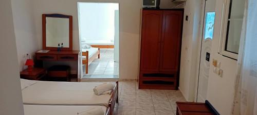 Gallery image of Theofilos Appartements in Livadi