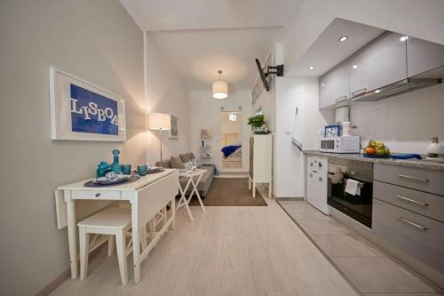 Charming Studio in Adamastor Super central by Lisbeyond