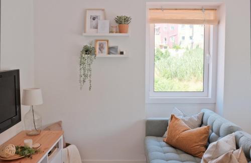 Downtown Terrace - 2 Bedroom Apt in Graça With Private & Sunny terrace!