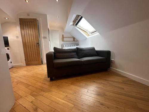 منطقة جلوس في Stunning 1-Bed Studio in Pudsey