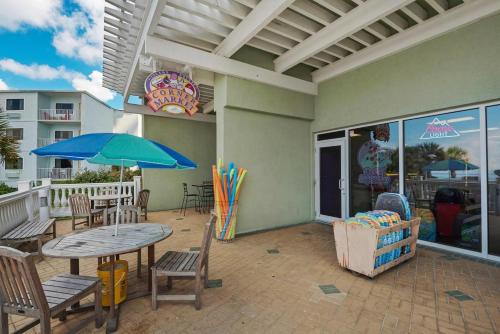 Boardwalk 209 photo 40