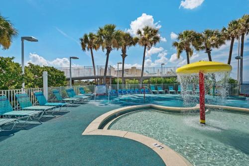 Boardwalk 209 photo 35