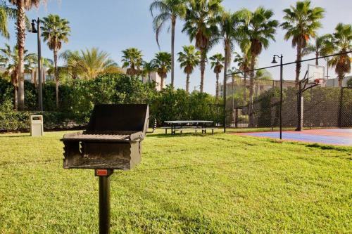 Luxury Lake View Condo-Vista Cay photo 42