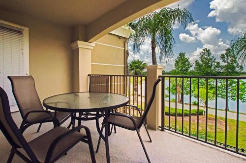 Luxury Lake View Condo-Vista Cay photo 47