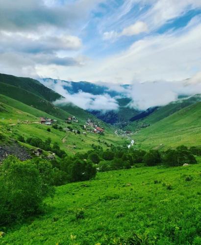 Fotografie z fotogalerie ubytování Demirkapı Brown House v destinaci Çaykara