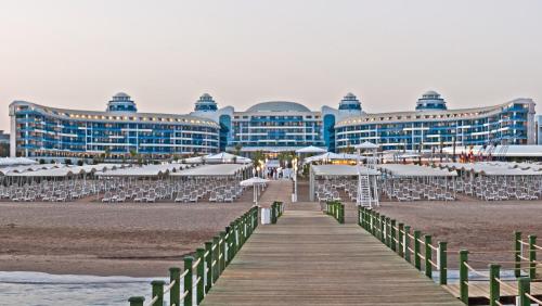 Gallery image of Sueno Hotels Deluxe Belek in Belek