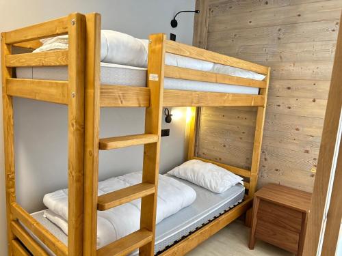 Appartement Haut Standing au Centre des Gets, Pied des Pistes, 6/8 Couchages, Terrasse, Services Inclus