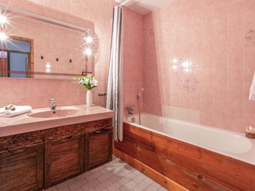Appartement rustique 3 pièces au pied des pistes avec WIFI à Val-d'Isère