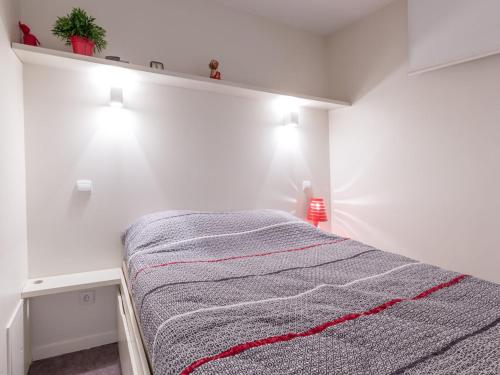 Studio moderne avec parking couvert à 10 min du centre, balcon Sud/Est, non-fumeur, animaux acceptés
