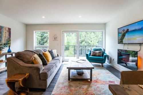L'Austin Reve - Three-Bedroom Condo Close to RMR