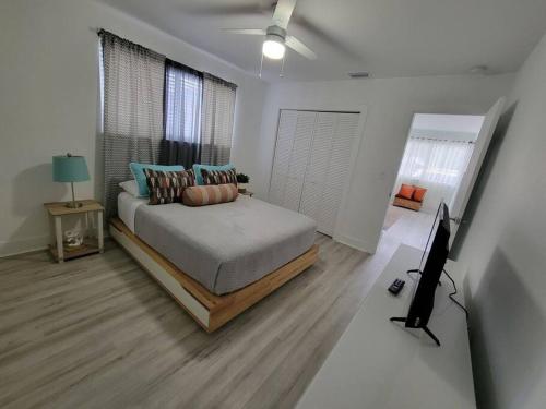 Sol Miami #1 with free parking on premises photo 3