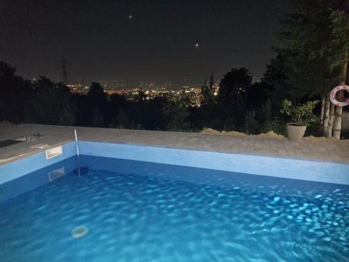 Πισίνα στο ή κοντά στο Bungalovi Lana