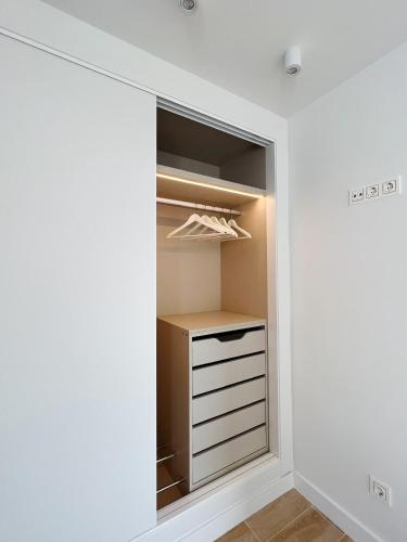 Modern new apartment, Perfect for golf and digital nomads , sea view and parking photo 26