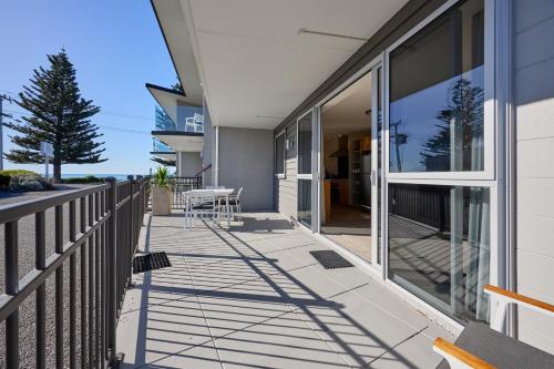 Balkón nebo terasa v ubytování Kaikoura Waterfront Apartments