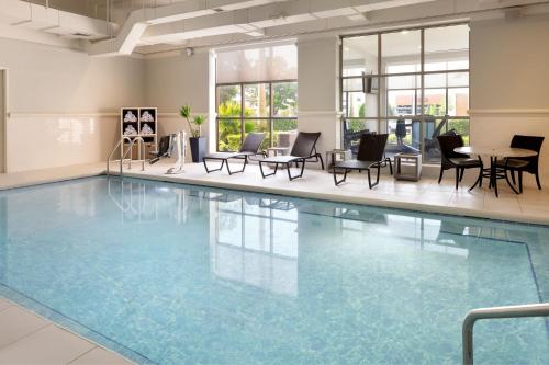 Kolam renang di atau dekat dengan Sheraton Jacksonville Hotel
