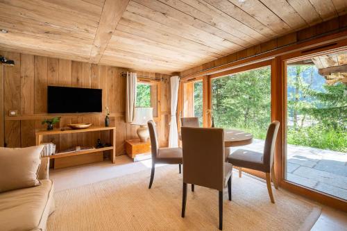 Chalet Ananda avec Sauna, Baignoire Balnéo et Terrasse