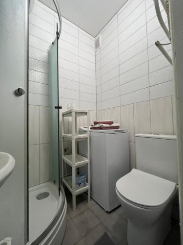 Ванная комната в Maria Apartment Tolli