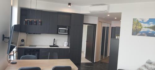 Køkken eller tekøkken på City Centre River View Apartment