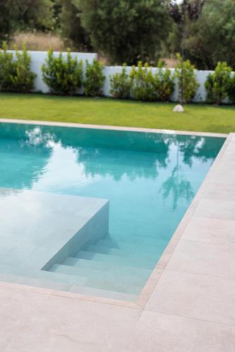 Πισίνα στο ή κοντά στο Five Senses Of Luxury