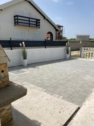 Galeriebild der Unterkunft Apartmani Dorijan in Vrsi