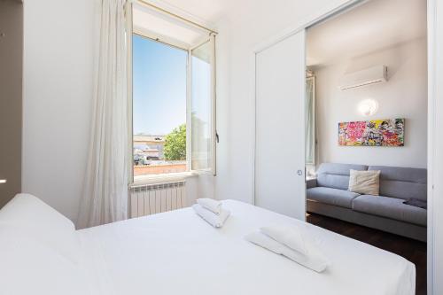 Corso View by Rental in Rome