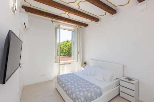 Corso View by Rental in Rome