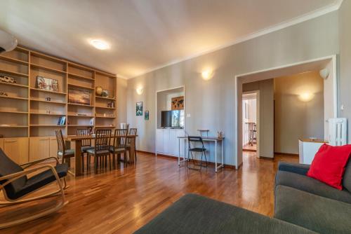 GuestHost - Rione Prati Comfy Apartment