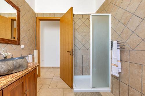 Ванная комната в Tenuta Gianfredi by BarbarHouse