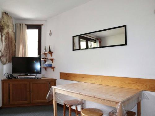 Studio 4 pers, au pied des pistes, centre station Les Orres 1650 - FR-1-322-335