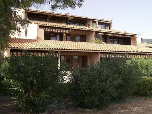 Billede fra billedgalleriet på Appartement 2P 5 couchages à Bormes-les-Mimosas avec terrasse vue mer - FR-1-251-136 i Bormes-les-Mimosas