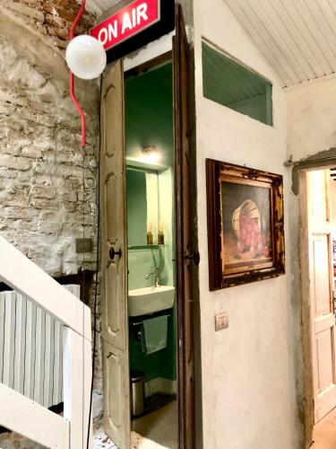 Charming and Design Attic Loft Central Milan in coolest area Navigli Ticinese photo 35