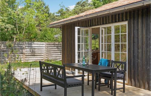 Κήπος έξω από το Amazing Home In Nykøbing Sj With Wifi