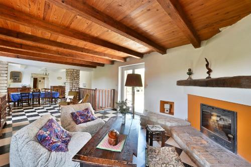 Gallery image of Mas Ribaute - Pour 10 avec piscine privée in Barjac