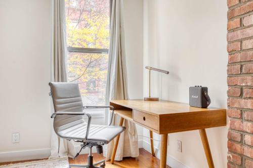 Gallery image of East Village 1br w wd nr First Park NYC-1035 in New York