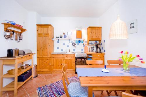 Η κουζίνα ή μικρή κουζίνα στο Ferienhaus Namatiri