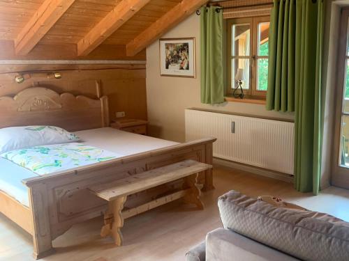 Postel nebo postele na pokoji v ubytování Ferienwohnungen Monika Kloiber