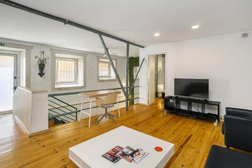 WHome Central 2-Bedroom Loft perfect to Explore Lisbon